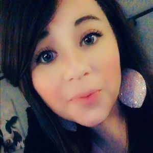 Meet your Posher, Deanna